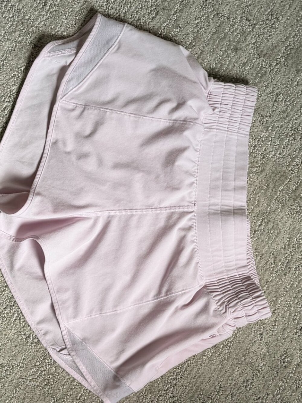 Lululemon 4" inseam lined shorts size 6 - Picture 4 of 4